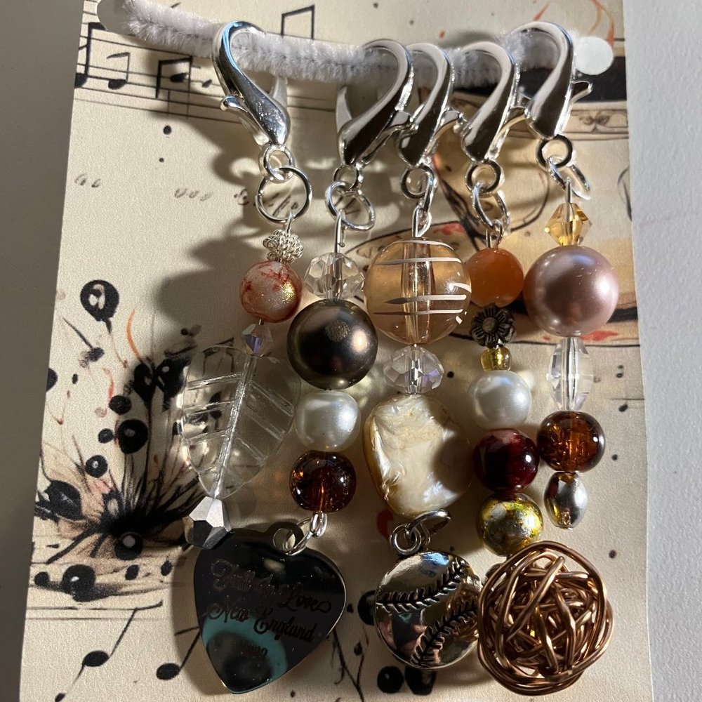 fancy Crochet stitch markers  set 17